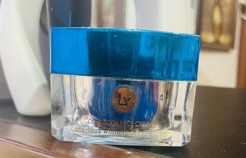 Ly Collagen Luxurious whitening face cream -